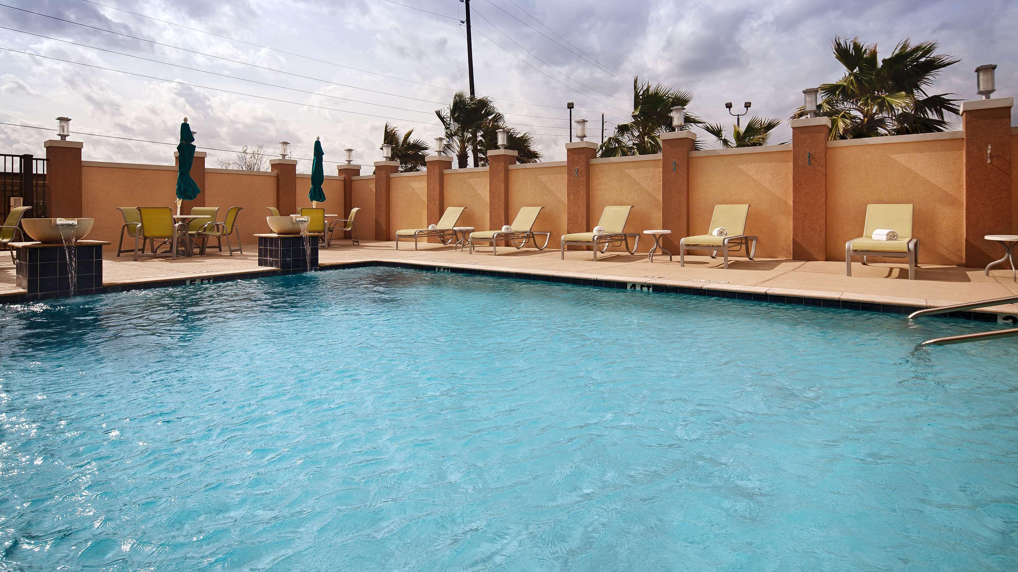 Best Western Premier Ashton Suites - Willowbrook Houston Exterior foto